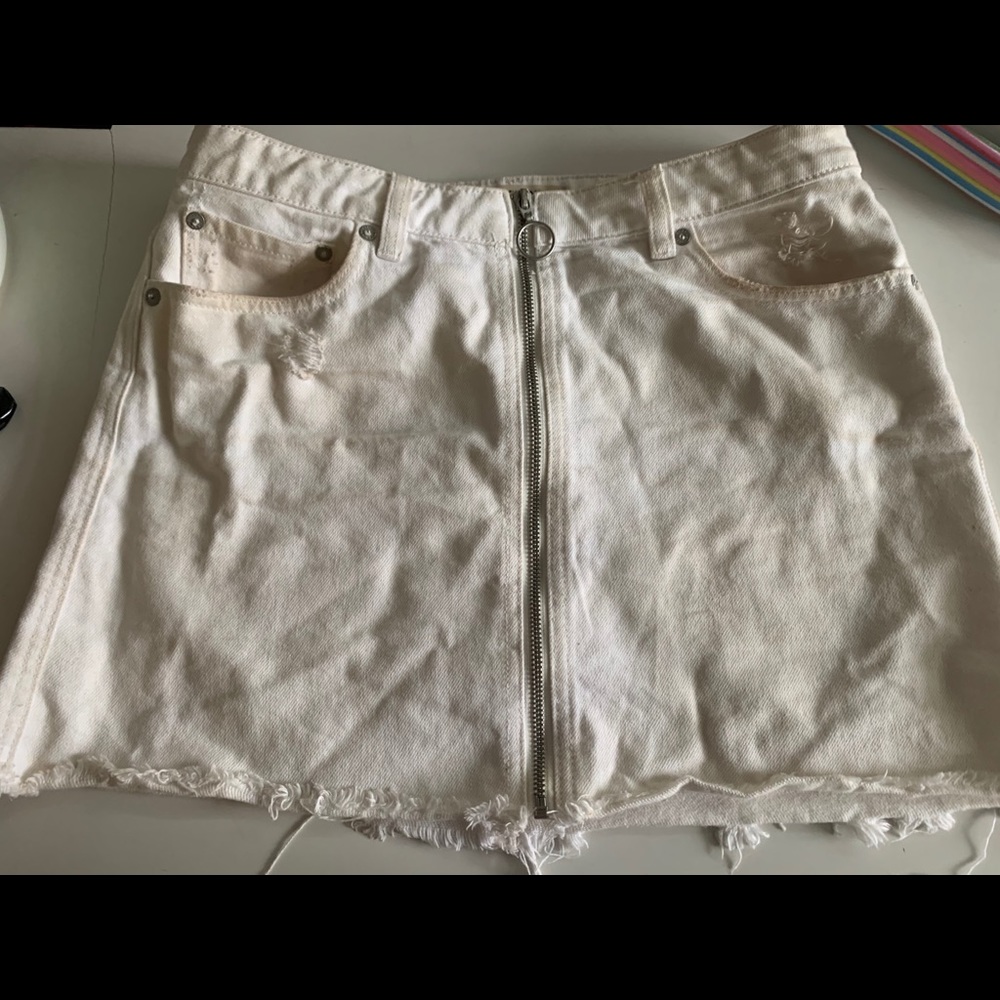 Free people zip up skirt.